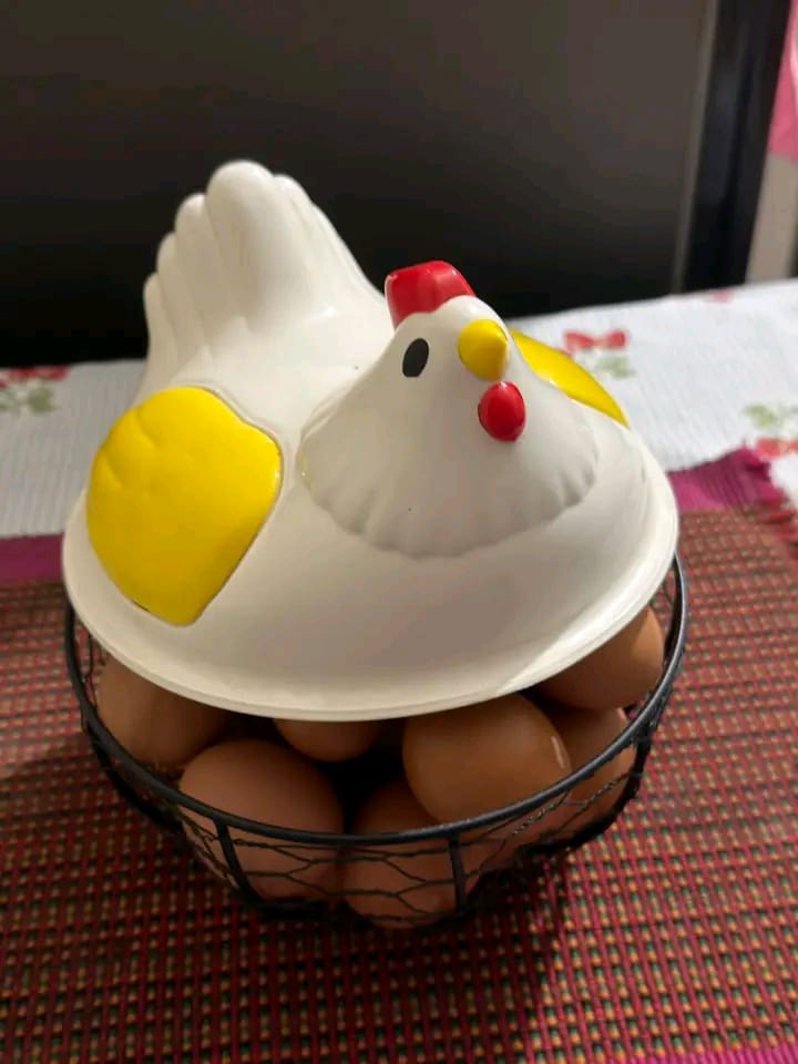 Ceramic Chicken Egg Basket Holder