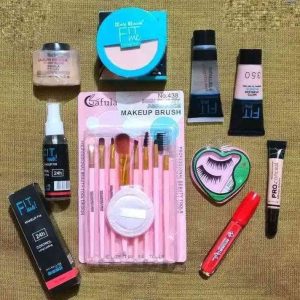 Makeup Combo Set with Brushes